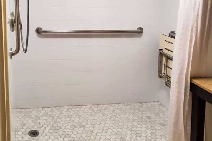 Room 14 of 26